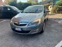 Usata Opel Astra 101 CV (74 kW) 2011 Grigio Berlina