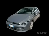 Usata VW Golf VIII Style 150 CV (110 kW) 2025 Grigio Berlina