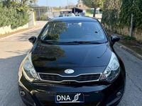 Usata Kia Rio 85 CV (62 kW) 2015 Nero Berlina