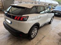 Usata Peugeot 3008 Active 130 CV (95 kW) 2022 Bianco SUV