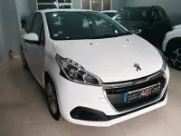 Usata Peugeot 208 Active 68 CV (50 kW) 2018 Bianco Utilitaria