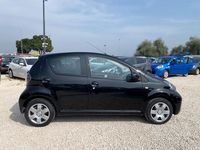 Usata Toyota Aygo Sol 68 CV (50 kW) 2010 Nero Utilitaria
