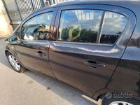 Usado Opel Corsa 82 HP (60 kW) 2010 Preto Citadino