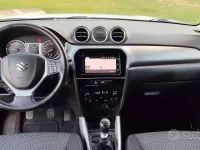 Usata Suzuki Vitara 120 CV (88 kW) 2018 Bianco SUV
