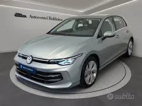 Usata VW Golf VIII Style 150 CV (110 kW) 2025 Grigio Berlina