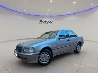 Usata Mercedes C200 192 CV (141 kW) 1997 Grigio Berlina