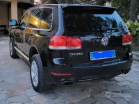 Usata VW Touareg 174 CV (127 kW) 2006 Nero SUV