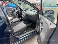 Usata Opel Corsa 69 CV (50 kW) 2006 Blu Utilitaria