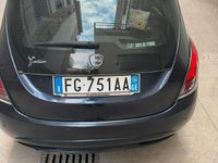 Usata Lancia Ypsilon 95 CV (69 kW) 2016 Blu Utilitaria