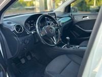 Usata Mercedes B200 Premium 136 CV (100 kW) 2013 Bianco Monovolume