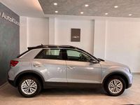 Usata VW T-Roc 150 CV (110 kW) 2024 Argento SUV