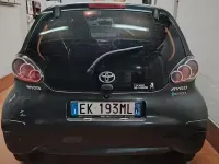 Usata Toyota Aygo 68 CV (50 kW) 2011 Grigio Utilitaria