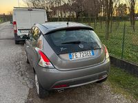 Usata Lancia Ypsilon Gold 95 CV (69 kW) 2016 Grigio Utilitaria