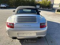 Usata Porsche 911 Carrera Cabriolet 325 CV (239 kW) 2005 Argento Cabrio