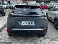 Usata Peugeot 2008 Allure 102 CV (75 kW) 2024 Grigio SUV
