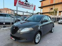 Usata Lancia Ypsilon Platinum 95 CV (69 kW) 2014 Blu Utilitaria