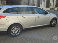 Usata Ford Focus 116 CV (85 kW) 2012 Grigio Station wagon