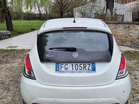 Usata Lancia Ypsilon Gold 69 CV (50 kW) 2016 Utilitaria