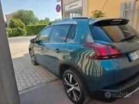 Usata Peugeot 2008 Crossway 120 CV (88 kW) 2016 Verde SUV