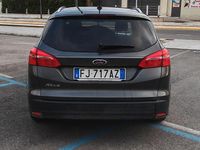 Usata Ford Focus 120 CV (88 kW) 2017 Grigio Station wagon