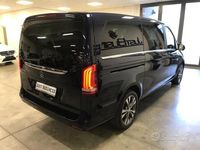 Usata Mercedes V220 Premium 163 CV (119 kW) 2016 Blu Monovolume