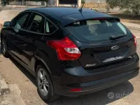 Usata Ford Focus 100 CV (73 kW) 2025 Nero Berlina