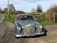 Usata Mercedes 190 80 CV (58 kW) 1961 Grigio Berlina