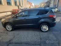 Usata Ford Kuga 120 CV (88 kW) 2016 Grigio SUV
