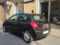 Usata Renault Clio II 75 CV (55 kW) 2005 Nero Berlina