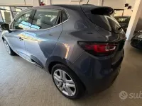 Usata Renault Clio IV Intens 90 CV (66 kW) 2019 Grigio Berlina