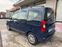 Usata Dacia Dokker Lauréate 102 CV (75 kW) 2017 Bluazzurro Monovolume