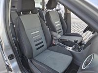 Begagnad Ford Focus 108 HK (79 kW) 2011 Grå Sedan
