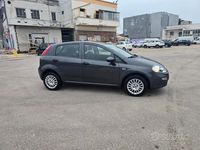 Usata Fiat Punto Lounge 69 CV (50 kW) 2016 Grigio Berlina