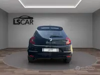 Usata Renault Twingo Urban Night 65 CV (47 kW) 2022 Nero Utilitaria