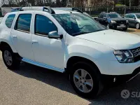 Usata Dacia Duster Ambiance 101 CV (74 kW) 2015 Bianco SUV