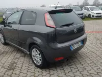 Usata Fiat Punto Lounge 77 CV (56 kW) 2013 Grigio Utilitaria