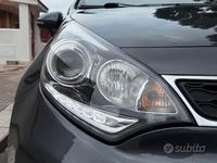 Usata Kia Rio EX 90 CV (66 kW) 2012 Grigio Berlina