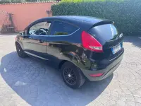 Usata Ford Fiesta 82 CV (60 kW) 2009 Nero Berlina