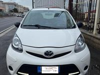 Usata Toyota Aygo Connect Style 67 CV (49 kW) 2012 Bianco Utilitaria