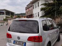 Usata VW Touran Highline 150 CV (110 kW) 2014 Argento Monovolume