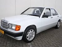 Usata Mercedes 190 122 CV (89 kW) 1989 Bianco Berlina