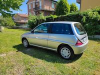 Usata Lancia Ypsilon 60 CV (44 kW) 2002 Argento Utilitaria