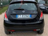Usata Lancia Ypsilon 69 CV (50 kW) 2019 Nero Utilitaria