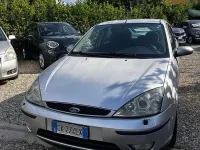 Usata Ford Focus Ghia 116 CV (85 kW) 2004 Grigio Berlina