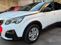 Usata Peugeot 3008 2019 Bianco SUV