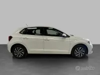 Usata VW Polo Life 95 CV (69 kW) 2023 Pure white Utilitaria