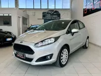 Usata Ford Fiesta Titanium 95 CV (69 kW) 2017 Argento Utilitaria