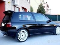 Usata Nissan Sunny 220 CV (161 kW) 1992 Berlina