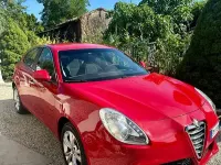 Usata Alfa Romeo Giulietta Exclusive 105 CV (77 kW) 2012 Rosso Utilitaria