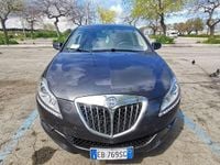 Usata Lancia Delta 120 CV (88 kW) 2010 Grigio Utilitaria